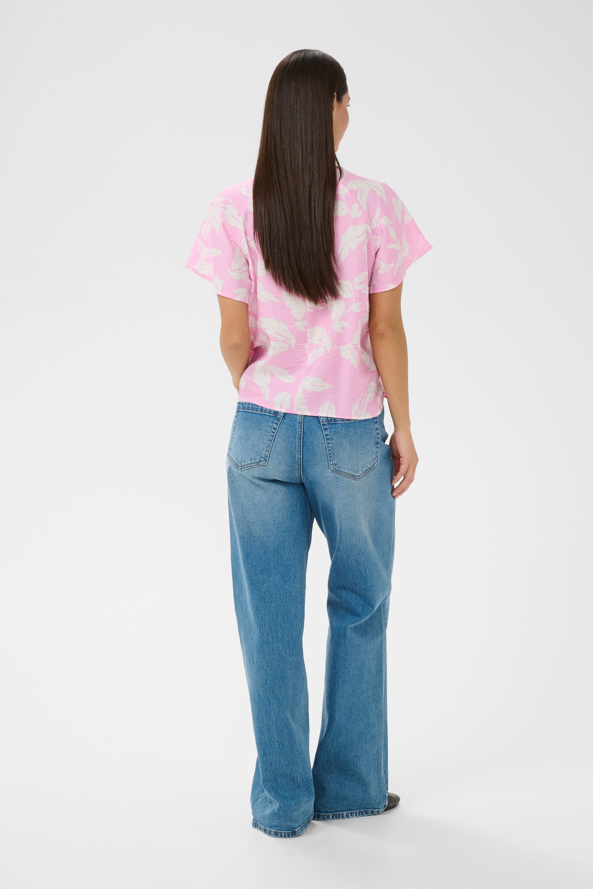 Kaffe Kamarlo Pink Frosting Leaf Print Blouse, 10511390