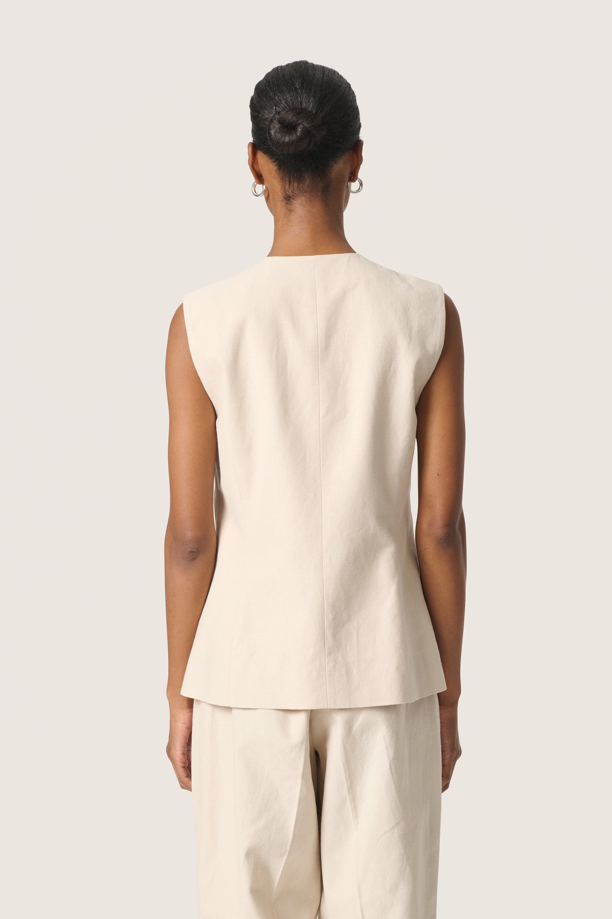 Soaked Linnena Beige Linen Fitted Waistcoat, 30408109