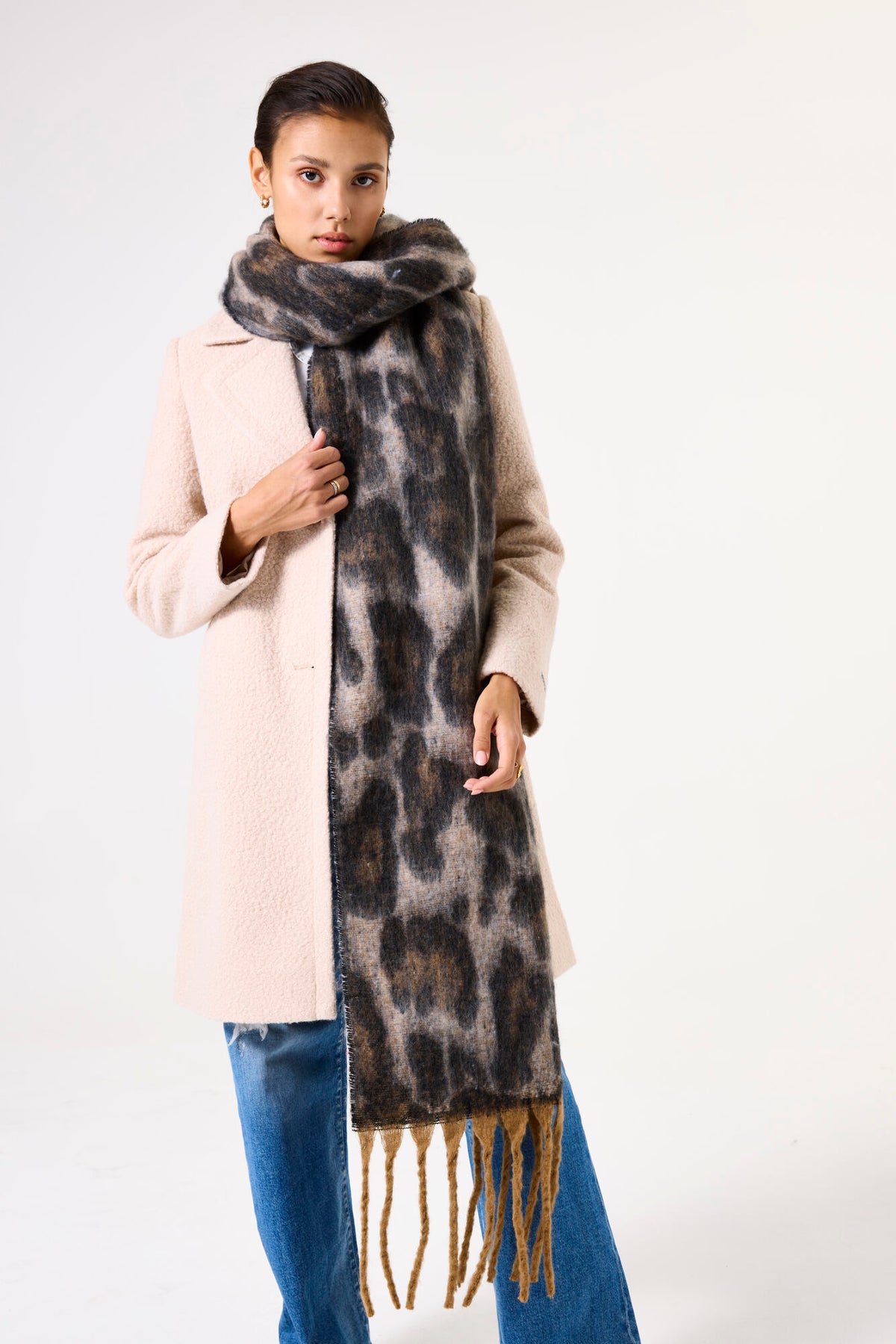 Garcia Almond Beige Leopard Supersoft Blanket Tassel Scarf